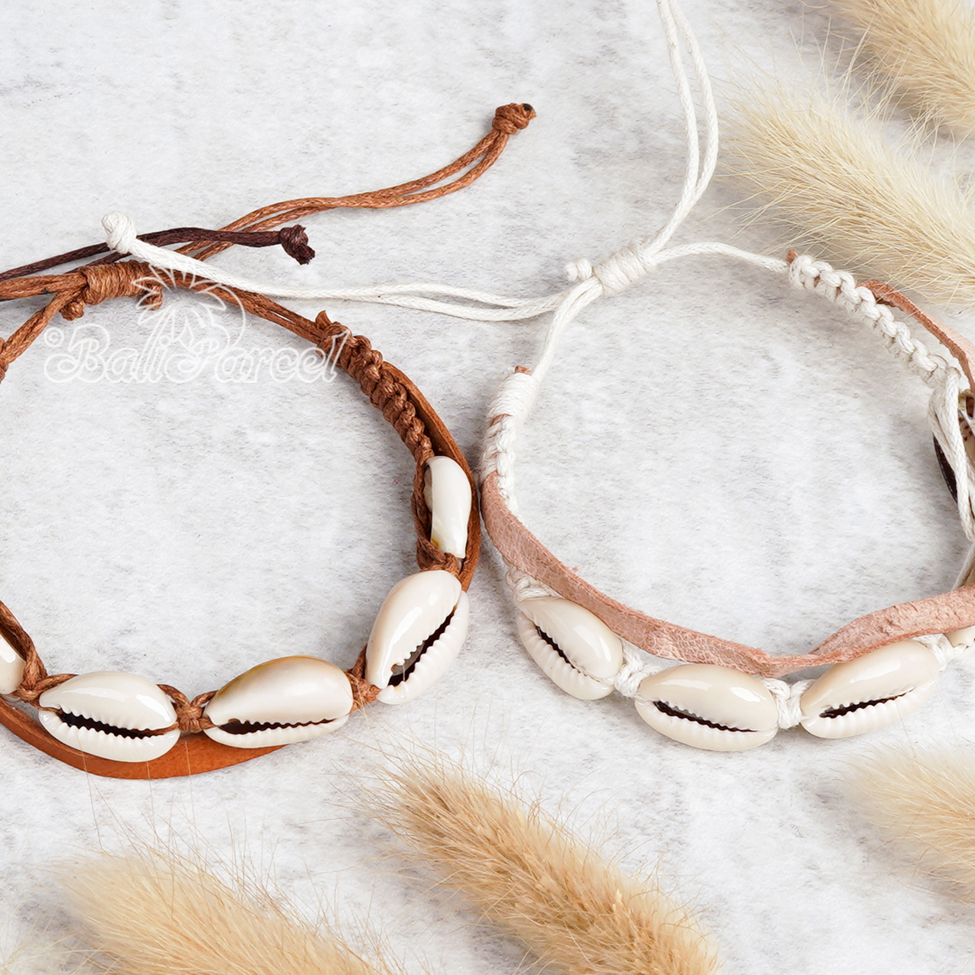 Bracelet Cotton Cord With Leather And Cowrie Shell 