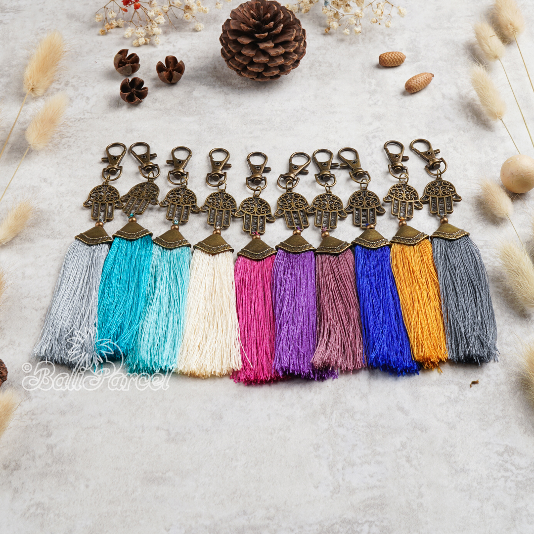 Handmade Bali Keychains and keyrings, Tassel keychain, bohemian keychain,  handmade keychain, handcrafted keychain, Bag charm, accessories for bag,  Bohemian tassel keychain,Cowrie shell tassel keychain, Natural shell  keychain