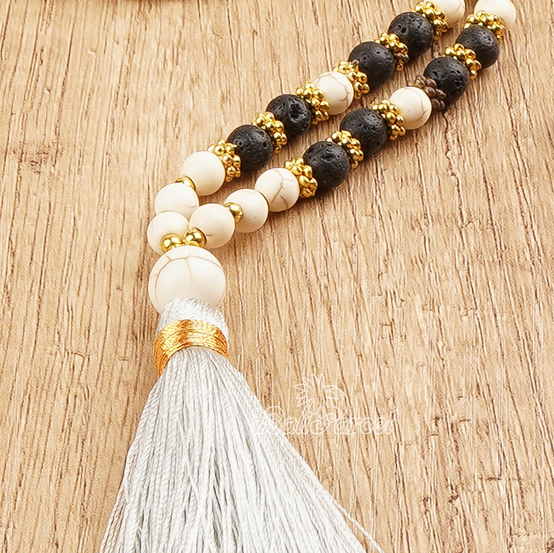 Cream Stone Necklace
