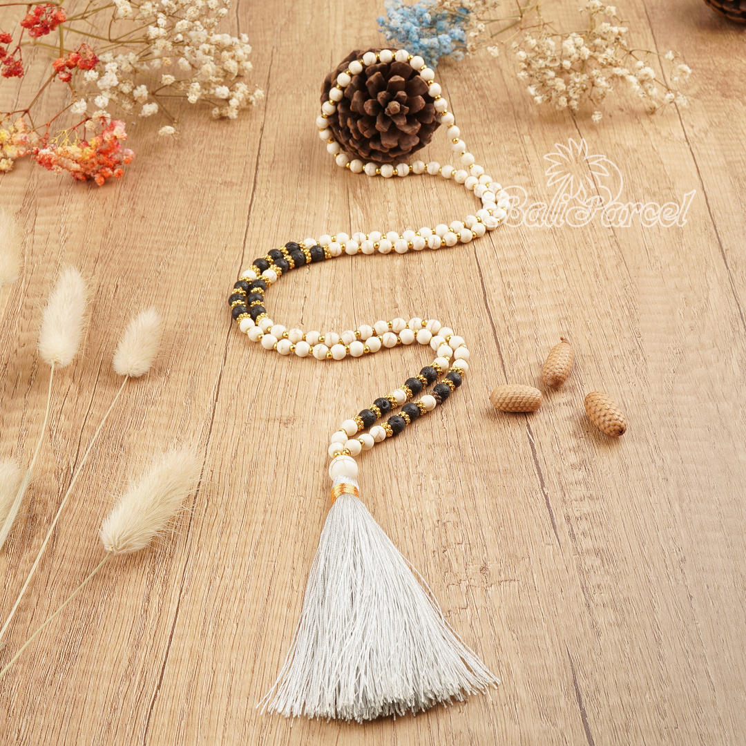 Cream Stone Necklace