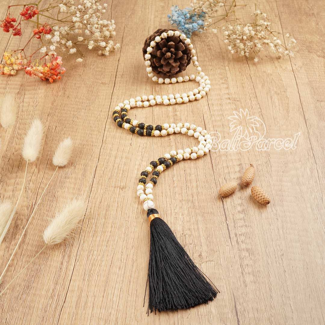Cream Stone Necklace