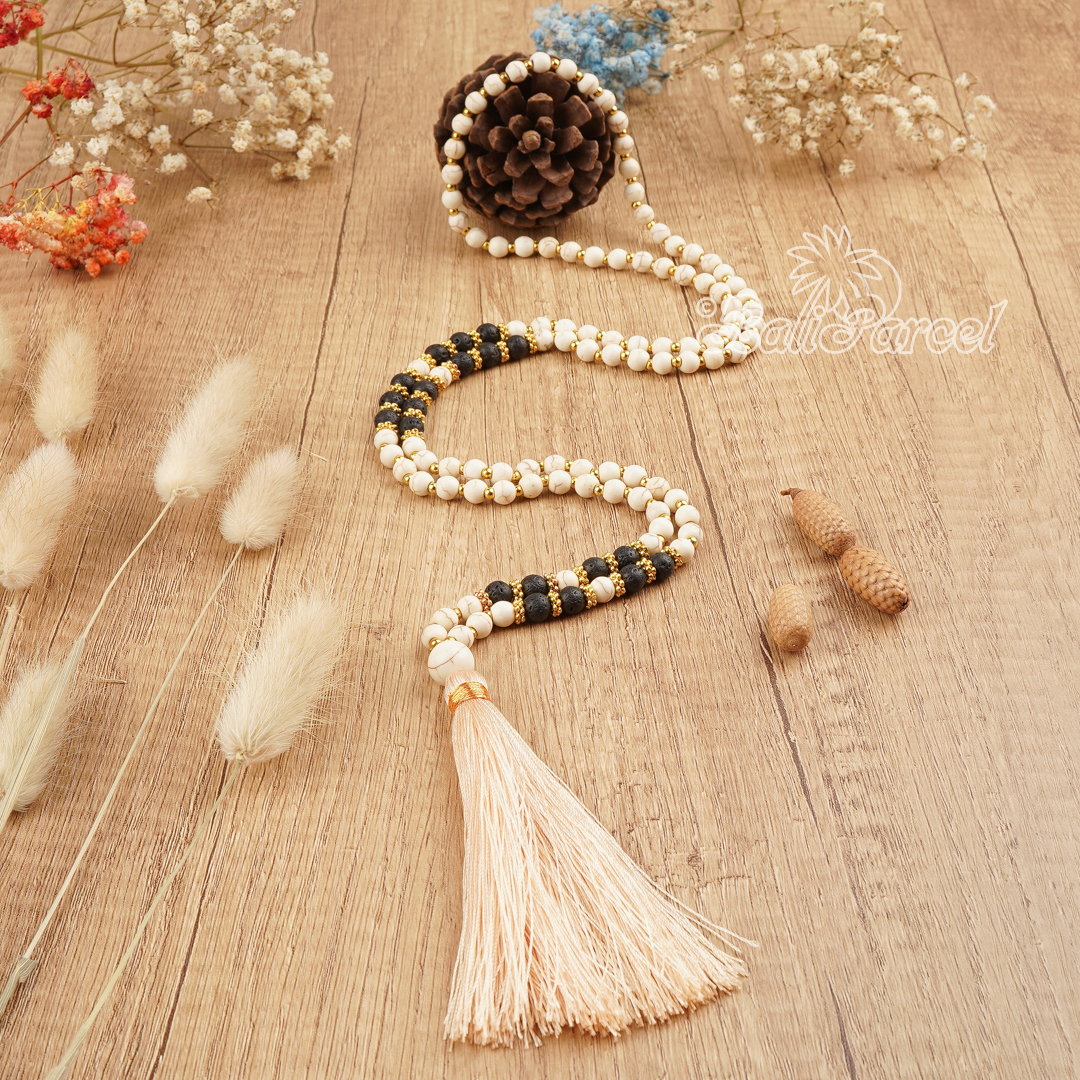 Cream Stone Necklace