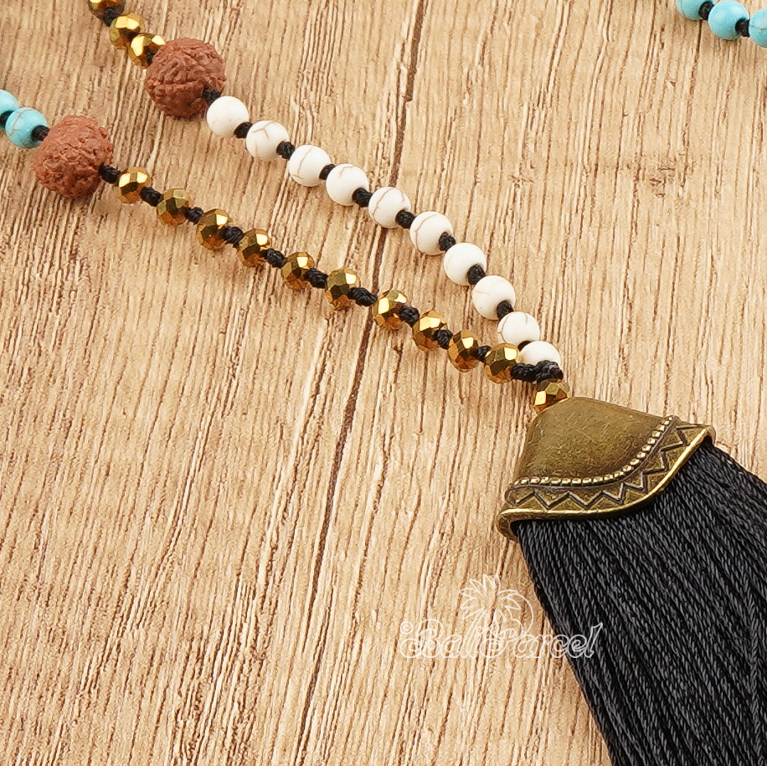 Cream And Turquoise Stone Necklace