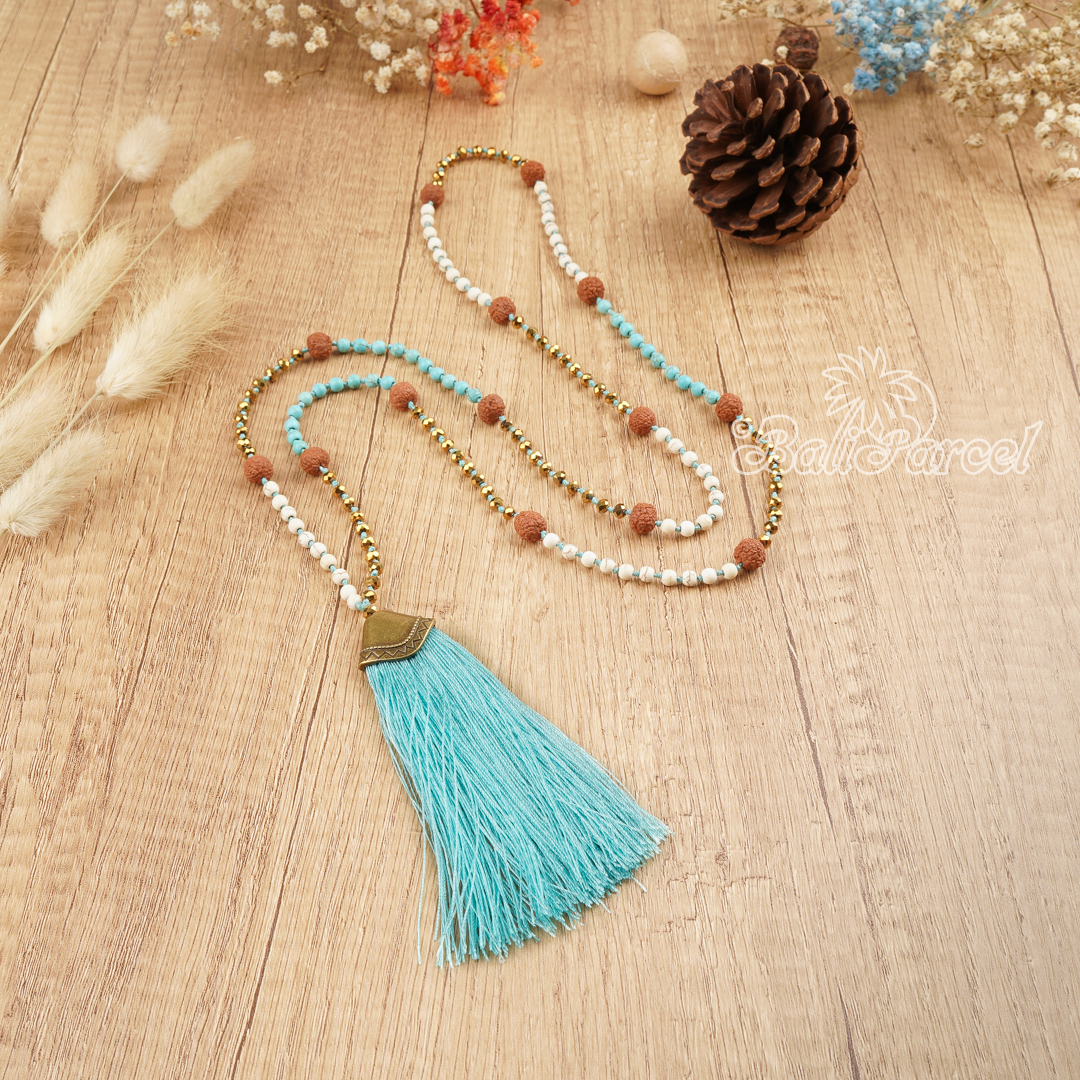 Cream And Turquoise Stone Necklace