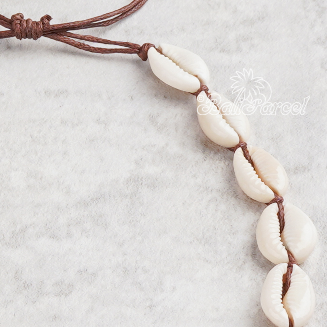 Cowrie Shell Choker Necklace
