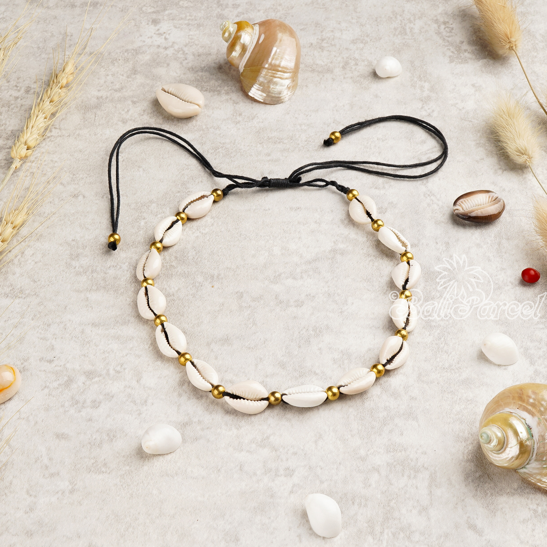 Cowrie Shell Choker Necklace
