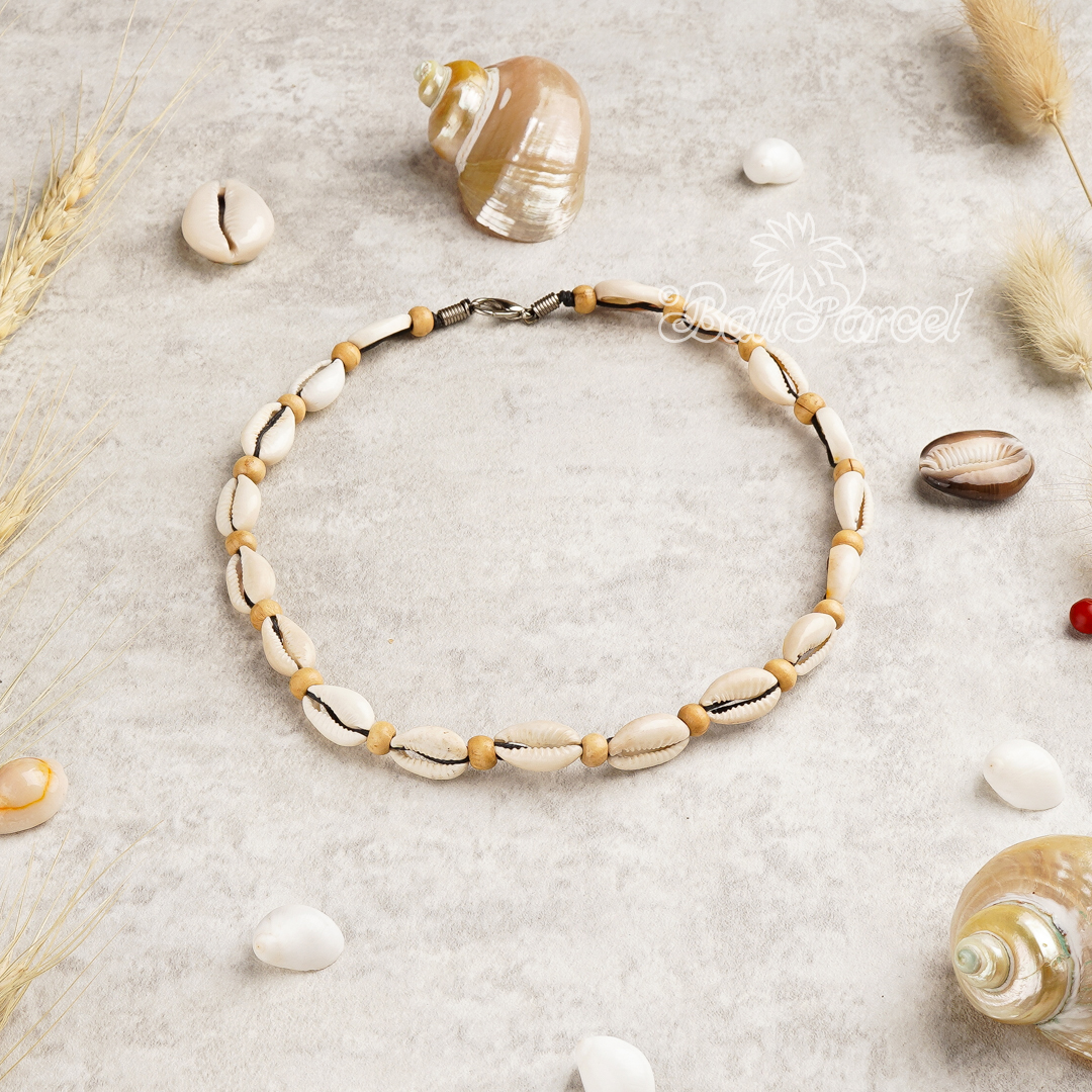 Cowrie Shell Choker Necklace