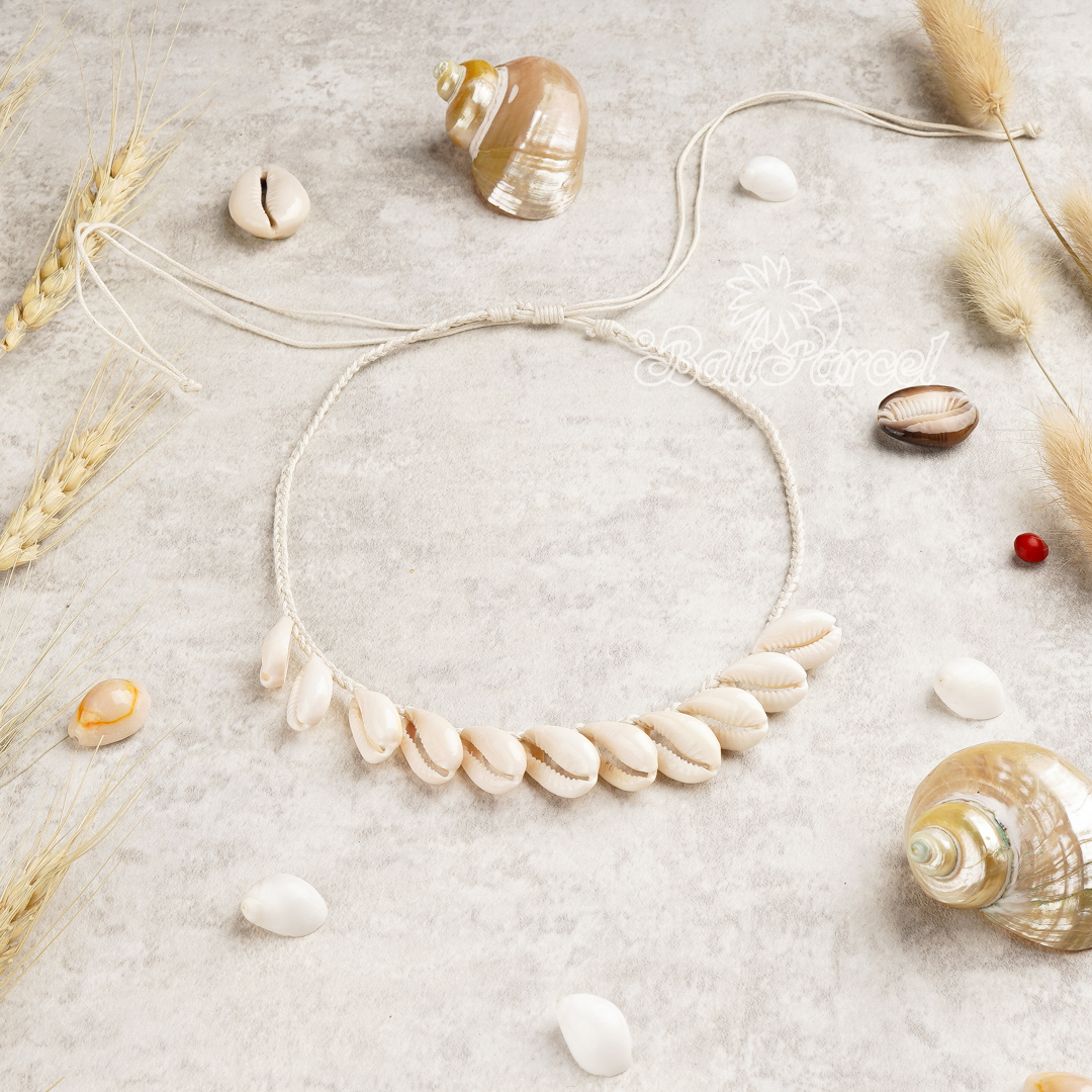 Cowrie Shell Choker Necklace