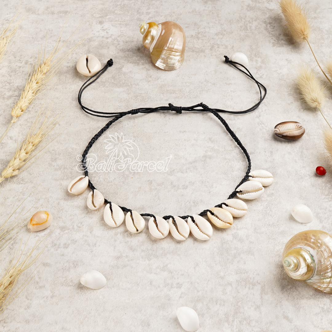 Cowrie Shell Choker Necklace