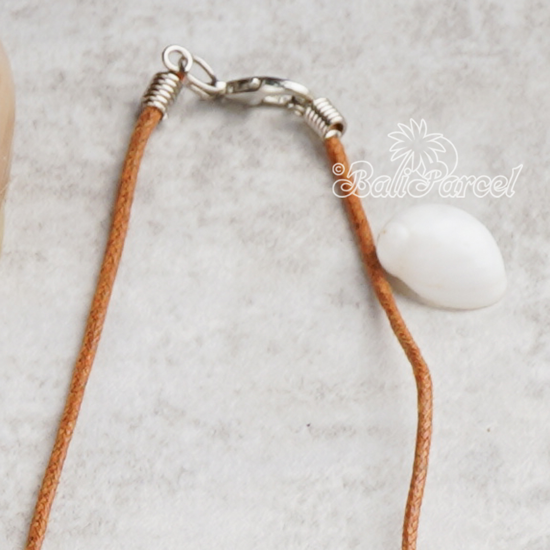 Cowrie Shell Choker Necklace