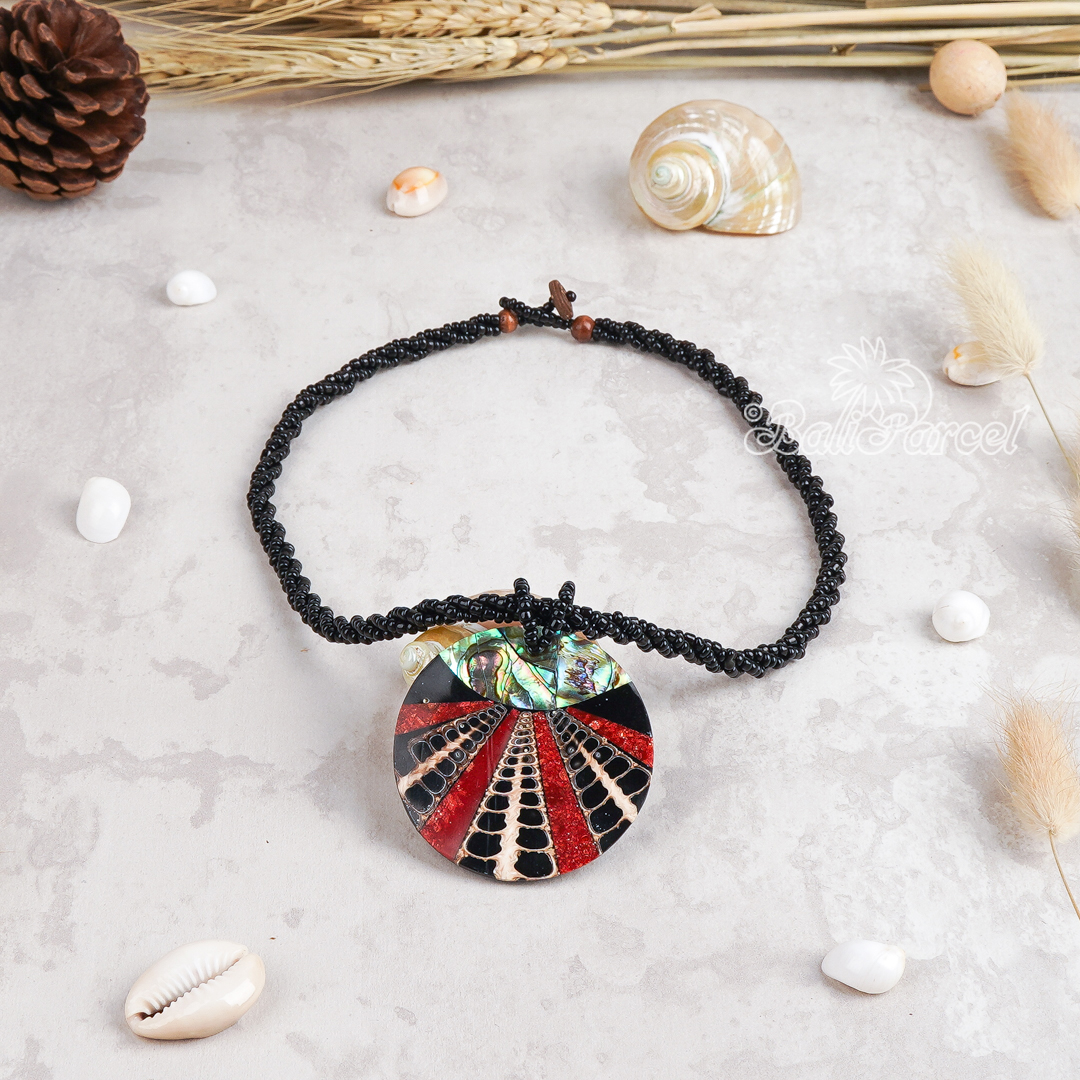 Pendant Necklace Inlaid Shell