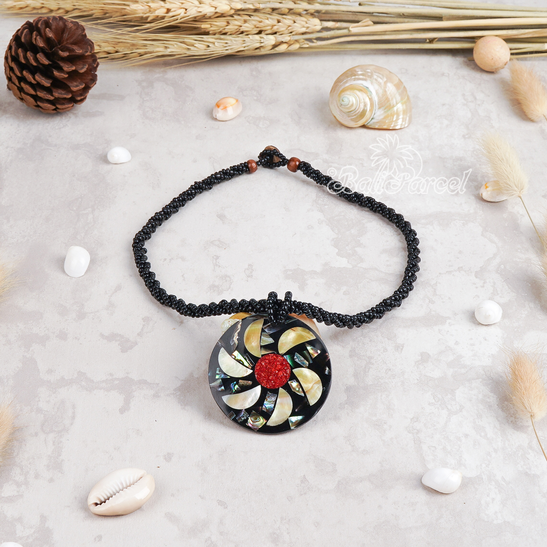 Pendant Necklace Inlaid Shell