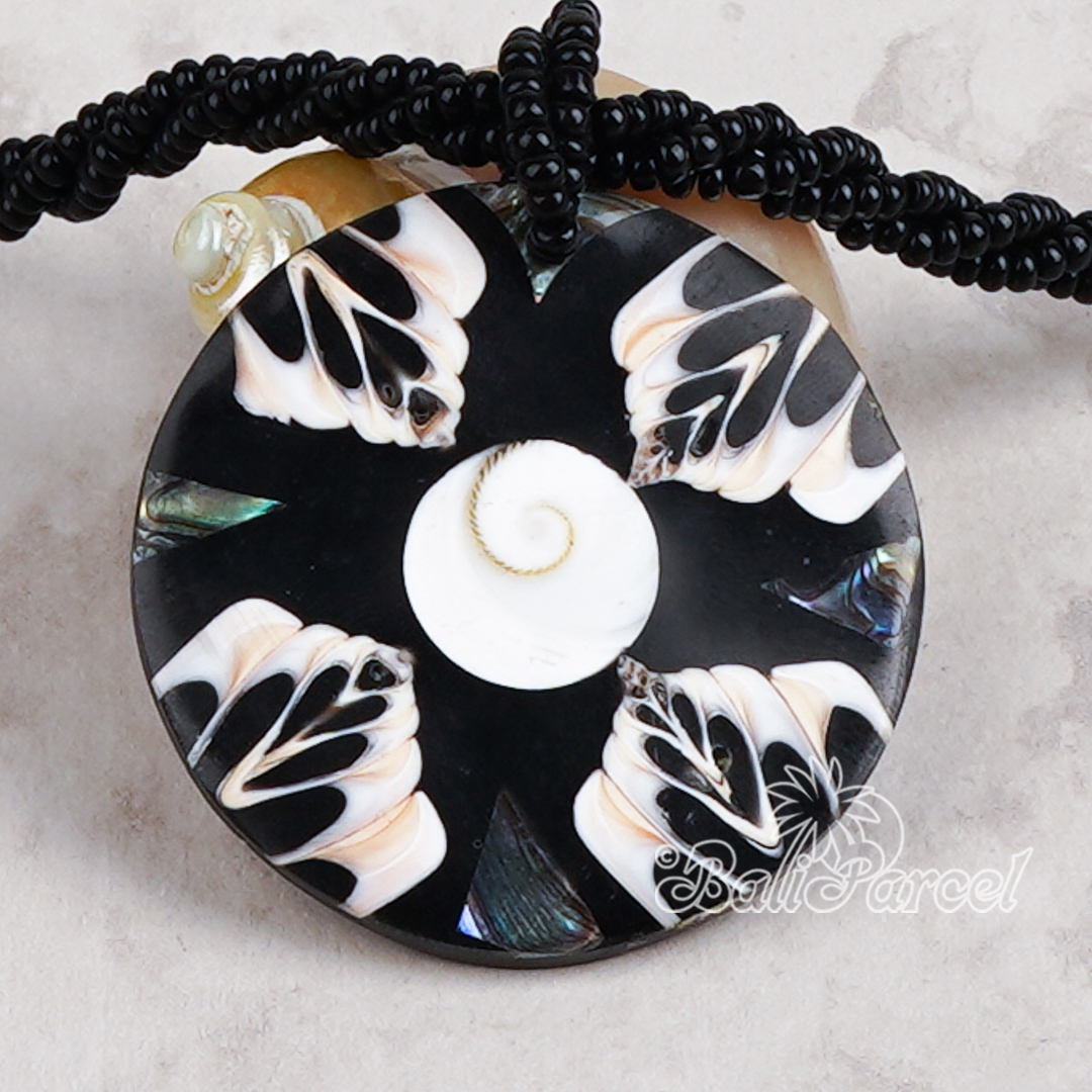 Pendant Necklace Inlaid Shell